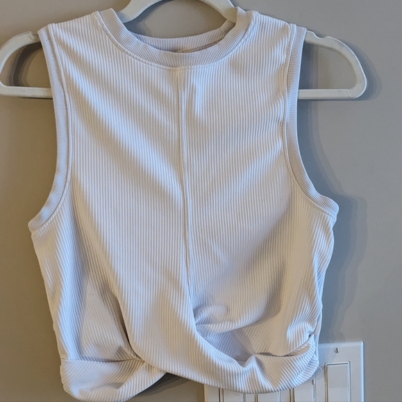 Simons twist front crop white ribbed workout top - Picture 5 of 6